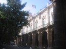 PalacioCapitanesGenerales  * Der Palacio de los Capitanes Generales am Plaza de Armas, die Heimat der spanischen Generalkapitne. Beheimatet heute das Museo de la Ciudad, das aus historischer Sicht empfehlenswert ist und hchst geschftstchtiges Personal hat: Die Damen ffnen allen Touristen gerne alle verschlossenen Tren und machen Fotos, natrlich gegen entsprechende $. * 1600 x 1200 * (595KB)